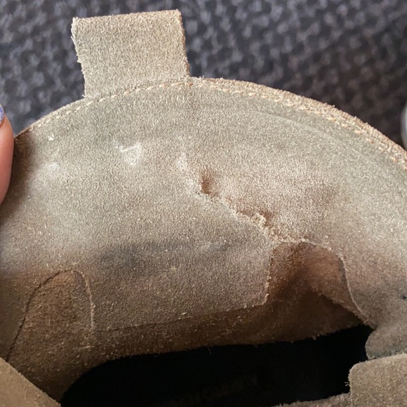 Alberto Fermani pull on suede ankle boots - Picture 4 of 8